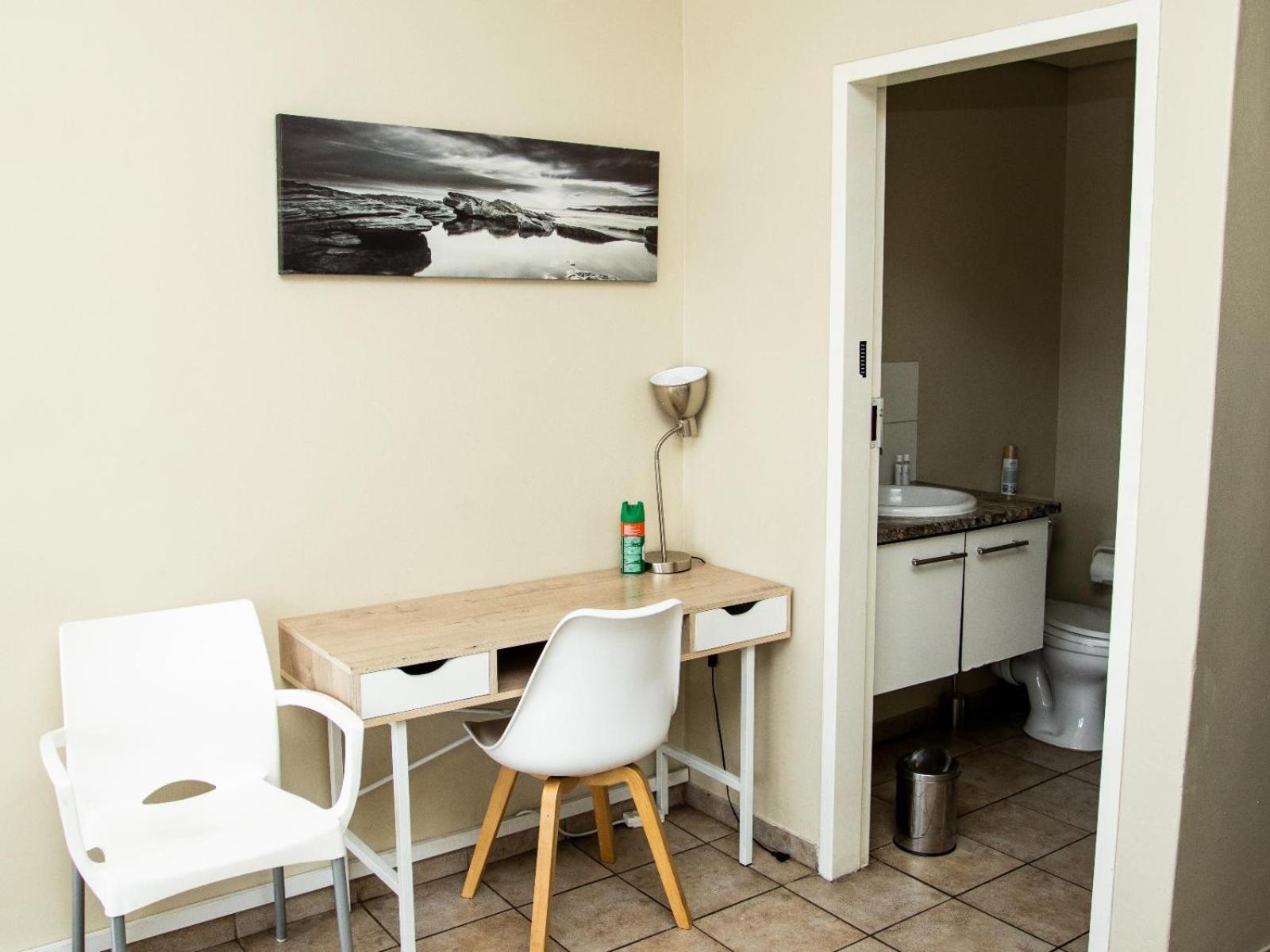 Leas Furnished Apartments - Capital Hill Pretoria-Noord Chambre photo