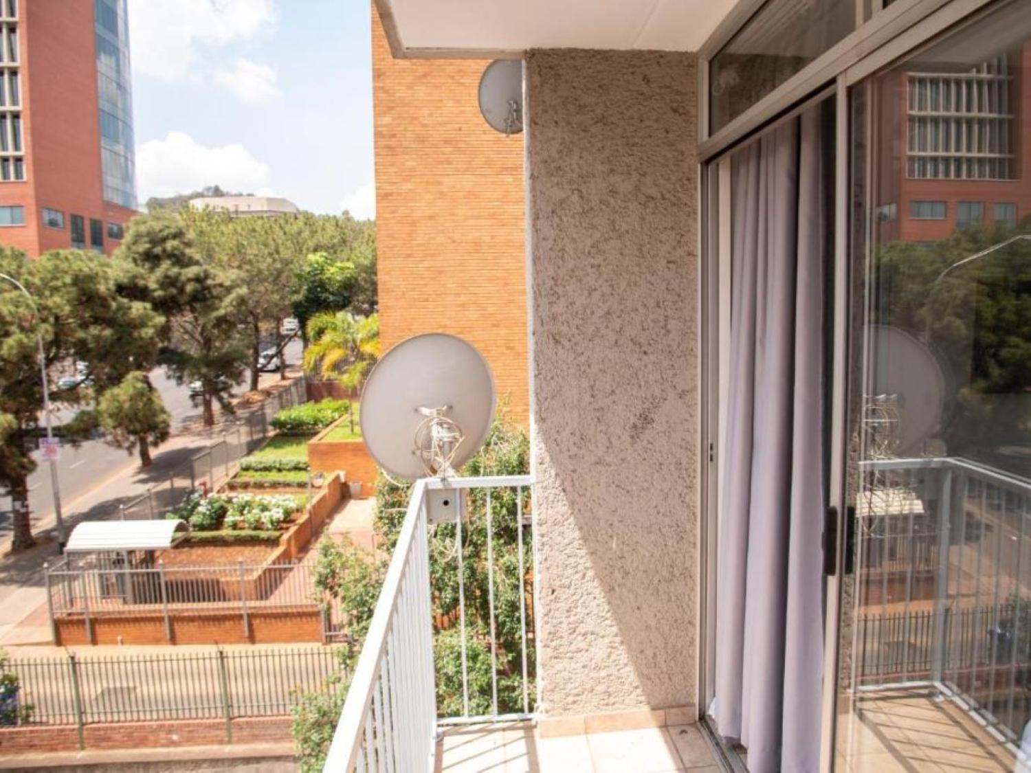 Leas Furnished Apartments - Capital Hill Pretoria-Noord Extérieur photo